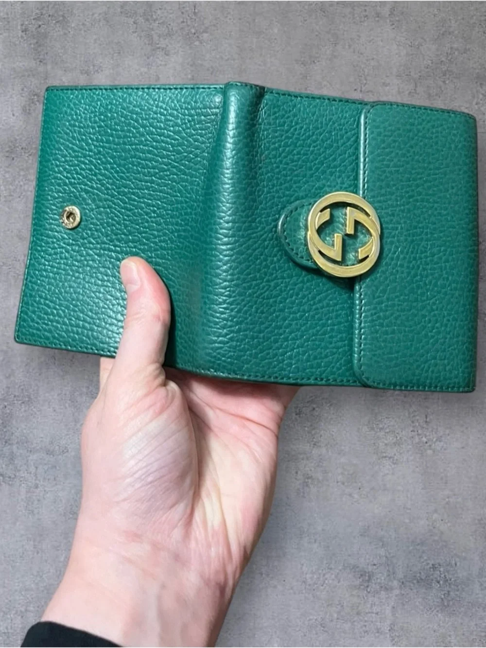 Green Gucci Wallet - Picture 6 of 7